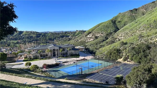 $52,000 | 23594 Parksouth Street, Calabasas, CA 91302