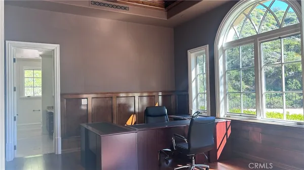 $52,000 | 23594 Parksouth Street, Calabasas, CA 91302