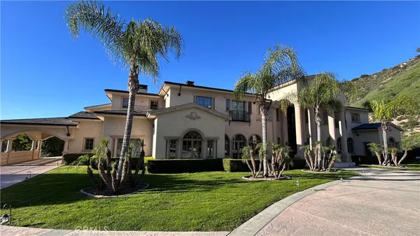 $52,000 | 23594 Parksouth Street, Calabasas, CA 91302