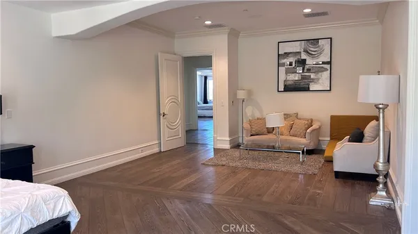 $52,000 | 23594 Parksouth Street, Calabasas, CA 91302