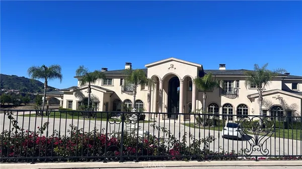 $52,000 | 23594 Parksouth Street, Calabasas, CA 91302