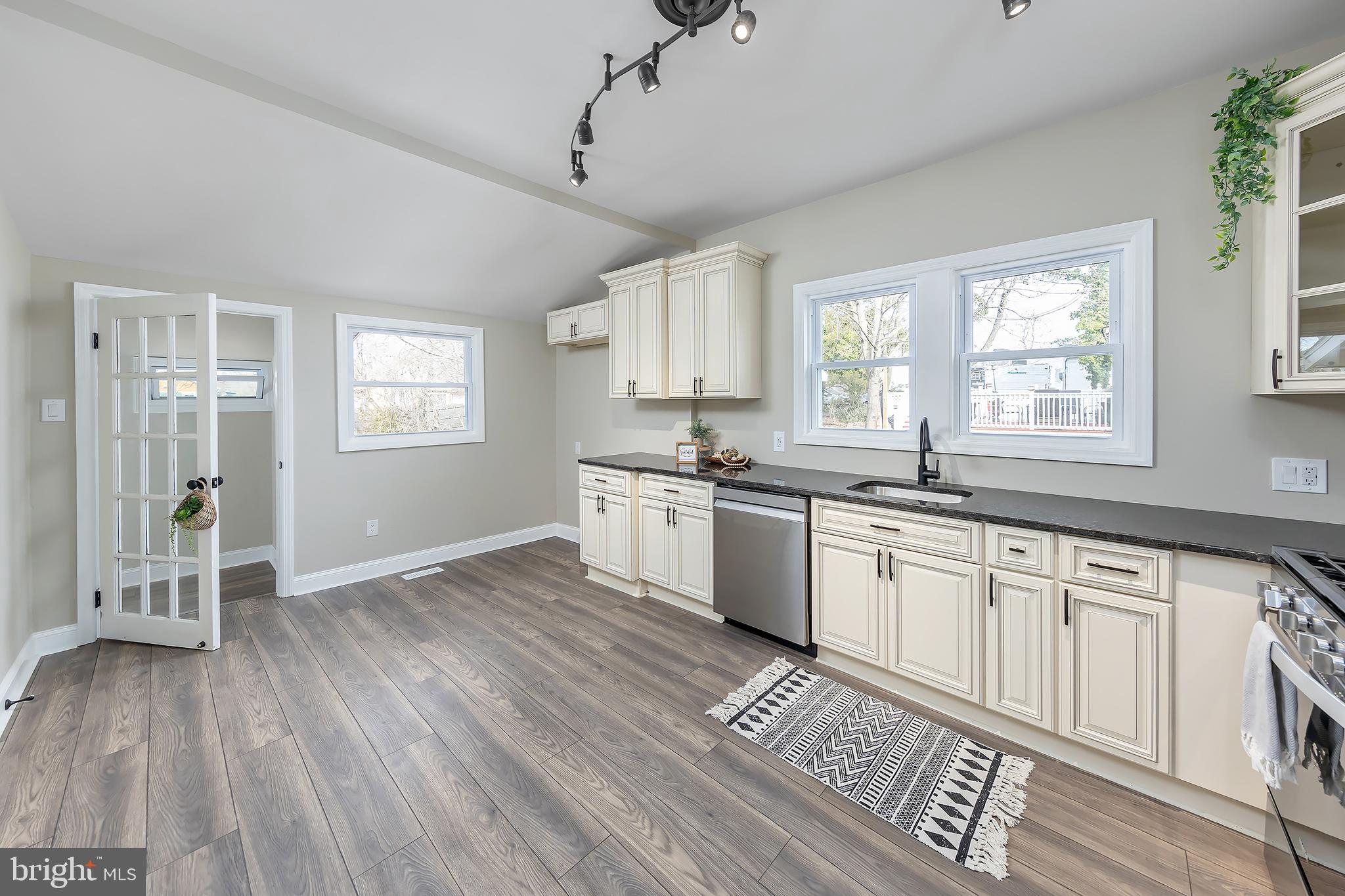 20 West Maple Avenue Lindenwold, NJ 08021 - Photo 11 of 24