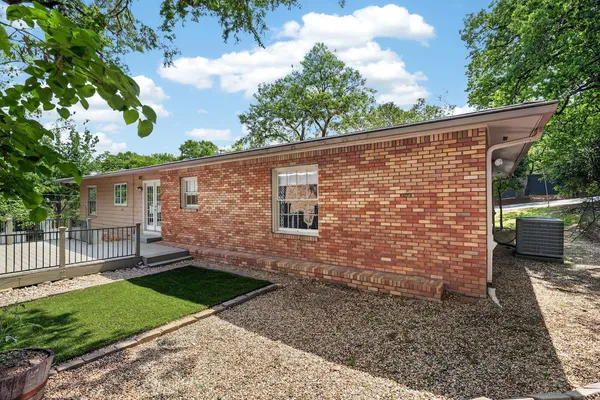 $6,300 | 2506 Hillview Road, Austin, TX 78703