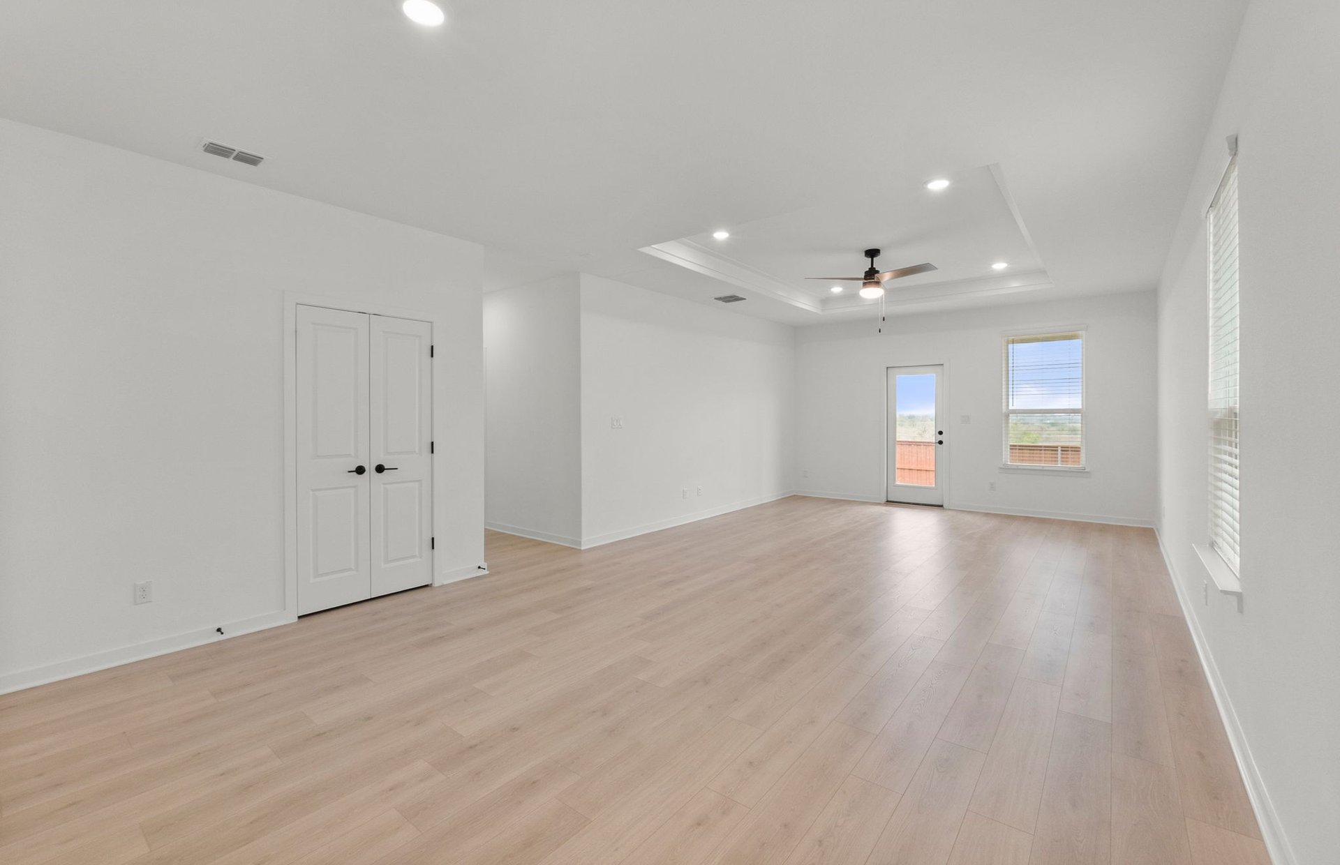 596 Rubber Tree Way Buda, TX 78610 - Photo 5 of 18