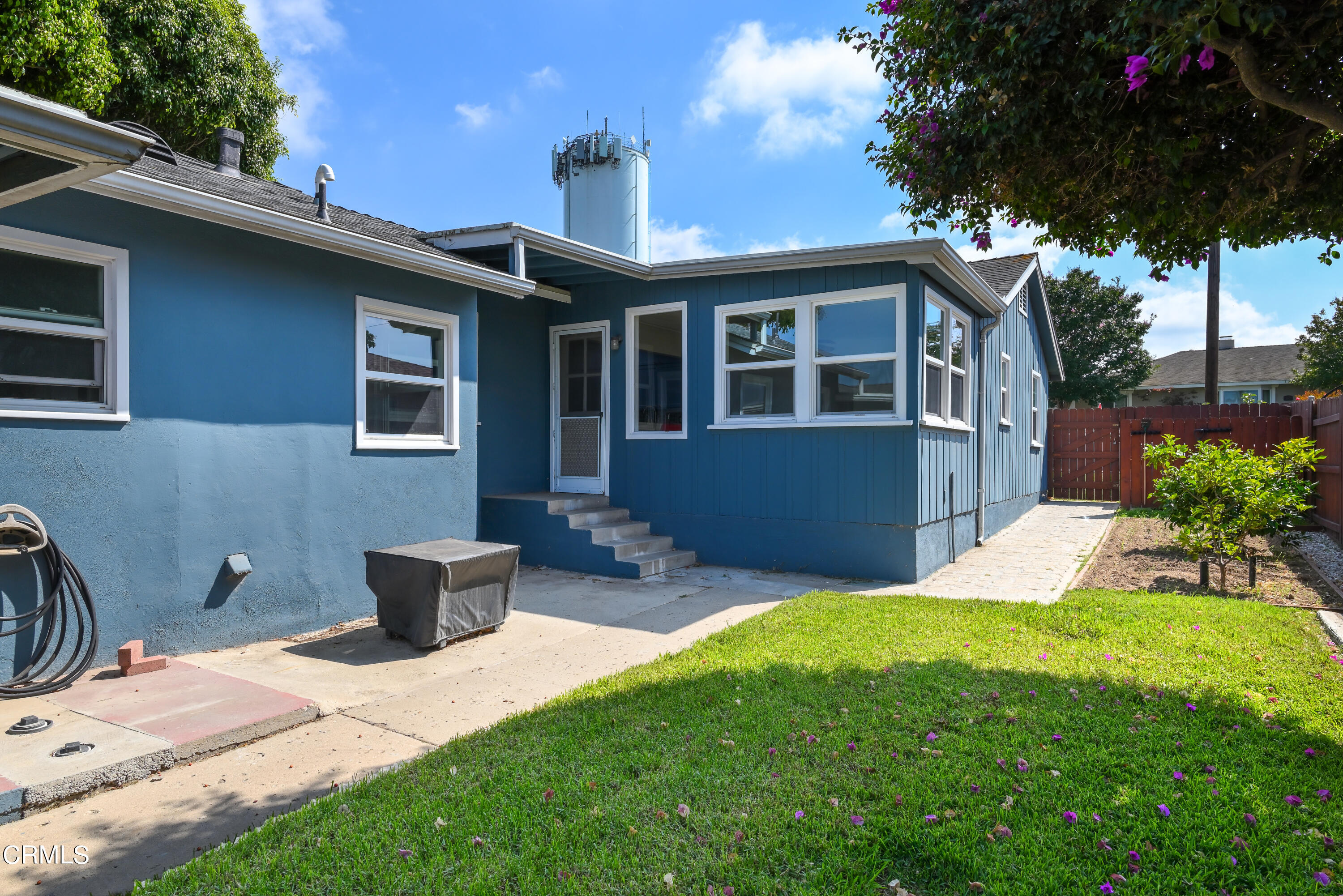 155 Cedar Drive Camarillo, CA 93010 - Photo 25 of 28 a view of a house with backyard and sitting area