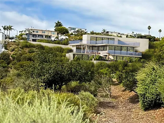 $2,700,000 | 749 Marlin Drive, Laguna Beach, CA 92651