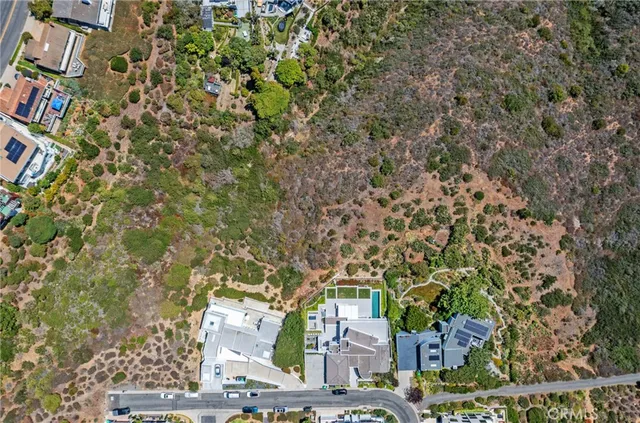 $2,700,000 | 749 Marlin Drive, Laguna Beach, CA 92651