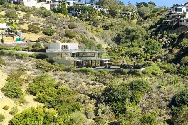 $2,700,000 | 749 Marlin Drive, Laguna Beach, CA 92651