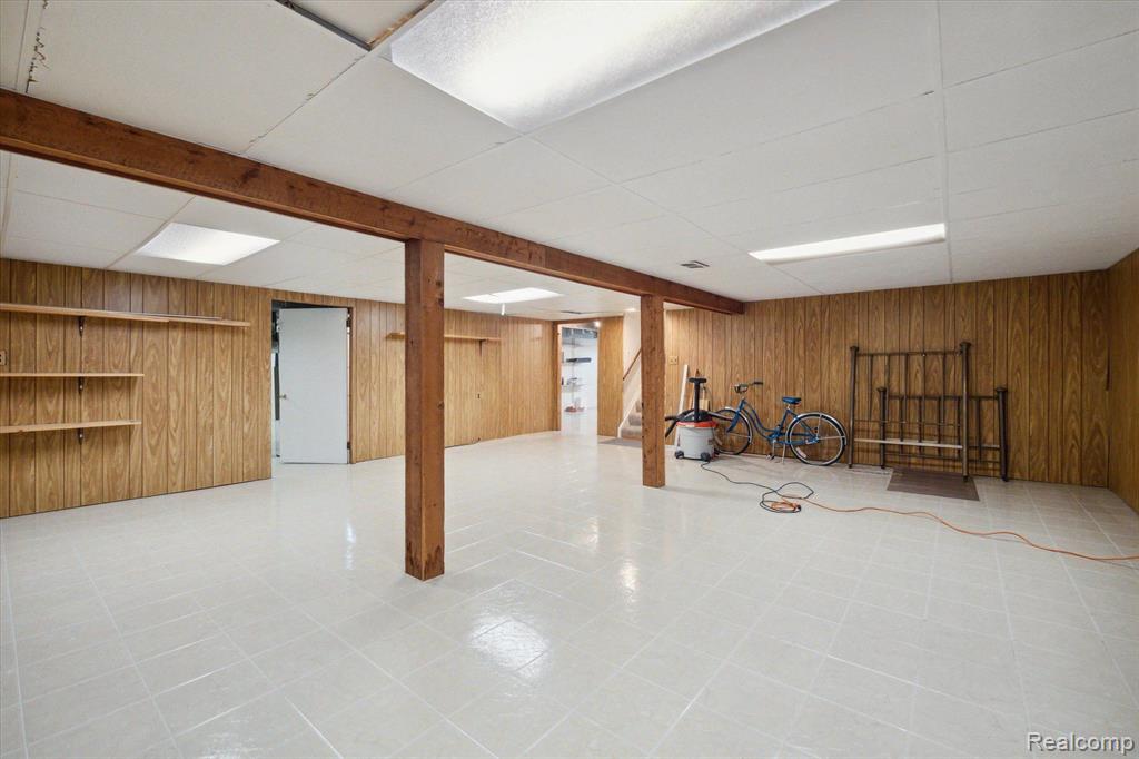 2697 Rhodes Drive Troy, MI 48083 - Photo 35 of 45 Gallery Image 35