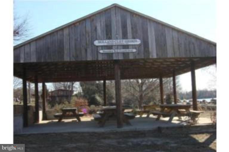 3511 Patuxent Road Huntingtown, MD 20639 - Photo 21 of 23 Community pavillion at water for use by residents