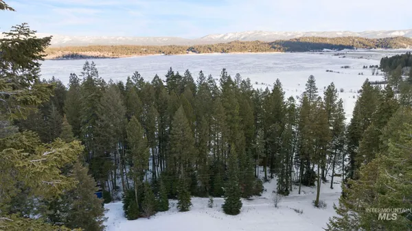 $299,000 | 616-618 Teepee Road, Cascade, ID 83611