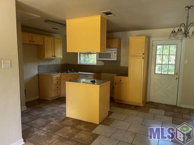 2756 74th Avenue Baton Rouge, LA 70807 - Photo 10 of 12 Gallery Image 10