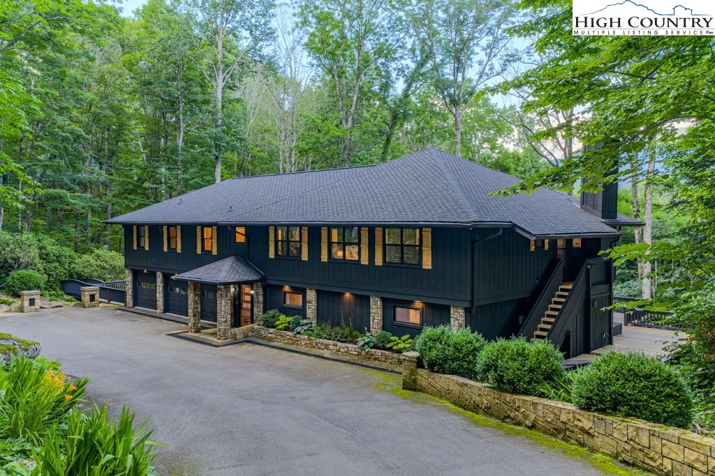 102 Ridge Drive Linville, NC 28646 - Photo 5 of 48 an aerial view of a house