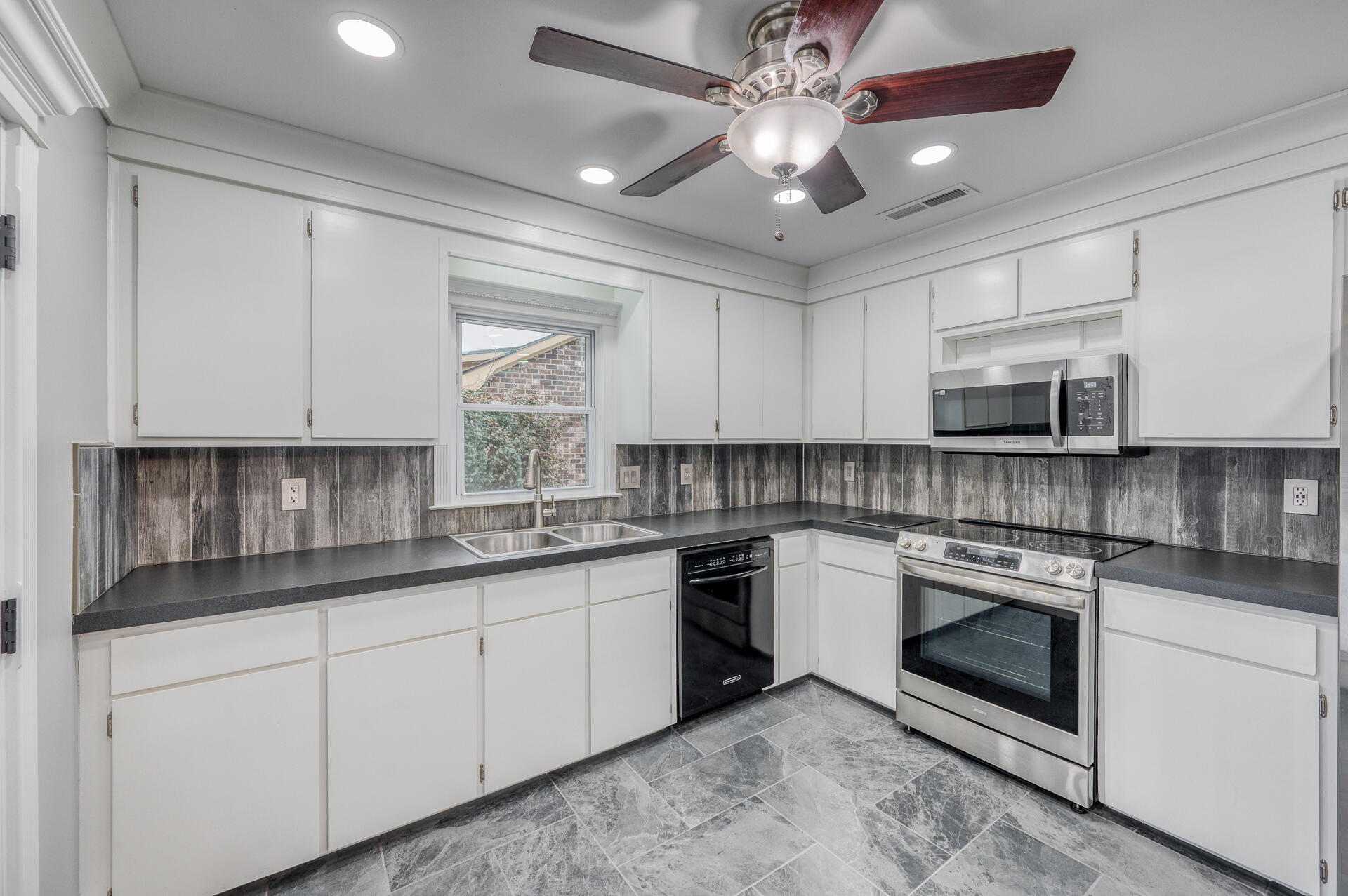 418 Citadel Street Ladson, SC 29456 - Photo 14 of 25 418Citadel-08