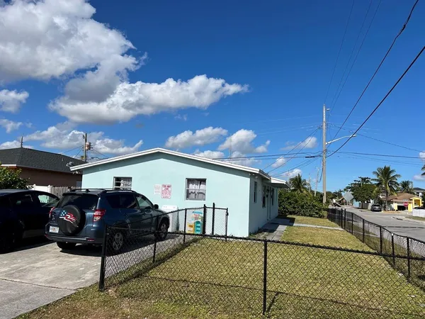 $1,850 | 1203 Northwest 4th Street, Boynton Beach, FL 33435