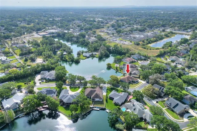 $709,000 | 5810 Lake Victoria Drive, Lakeland, FL 33813