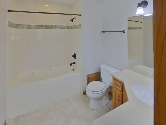 $2,769 | 17295 Hibiscus Avenue, Lakeville, MN 55044