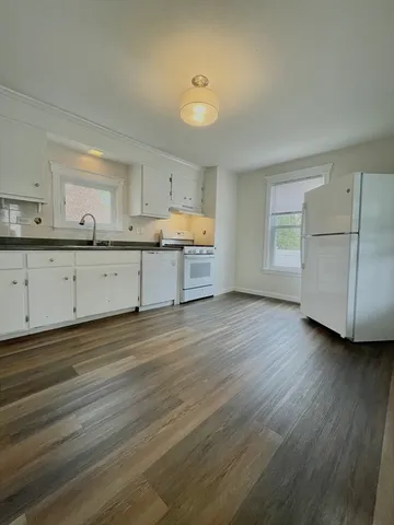 $2,800 | 25 Cain Avenue, Unit 25, Weymouth, MA 02189