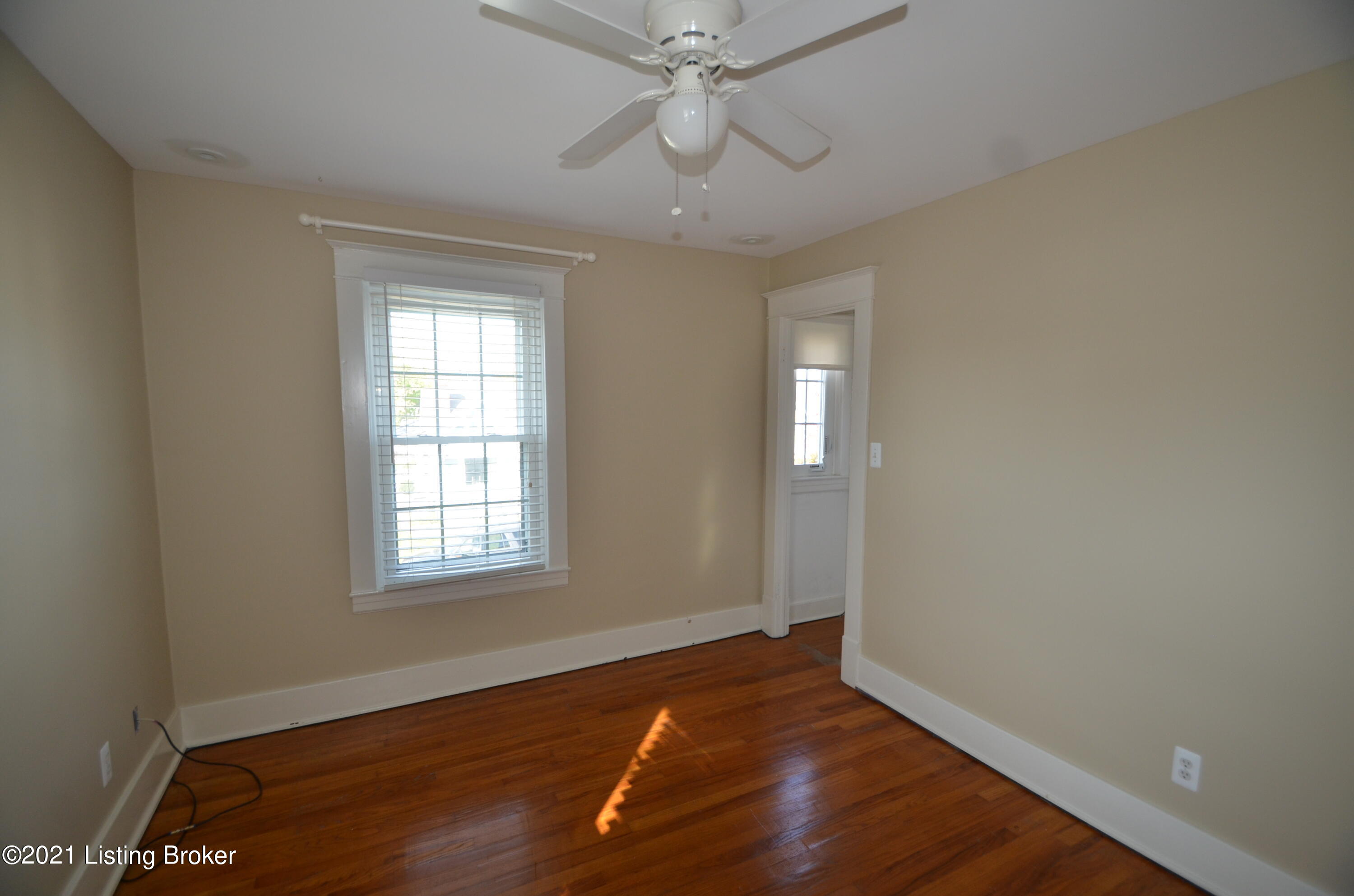 826 Reading Road Louisville, KY 40217 - Photo 40 of 41 Bedroom 3