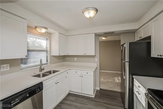 $2,330 | 9292 Mooring Circle, Fort Myers, FL 33967