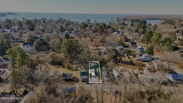 $188,500 | 211 Doctor Martin Luther King Junior Avenue, Edenton, NC 27932