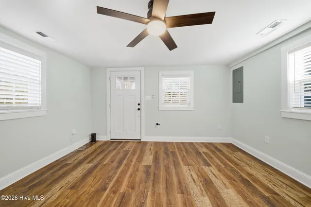 $188,500 | 211 Doctor Martin Luther King Junior Avenue, Edenton, NC 27932