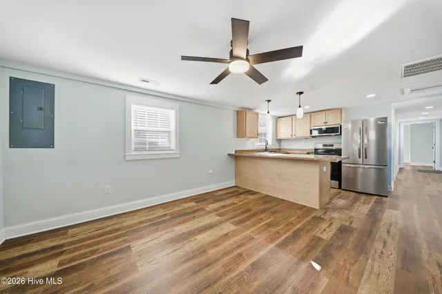 $188,500 | 211 Doctor Martin Luther King Junior Avenue, Edenton, NC 27932