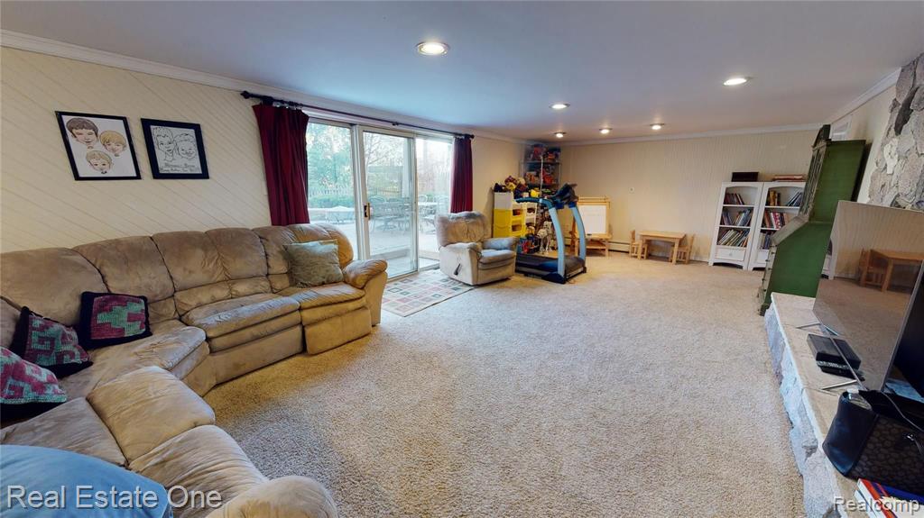 30048 Barwell Road Farmington Hills, MI 48334 - Photo 29 of 36