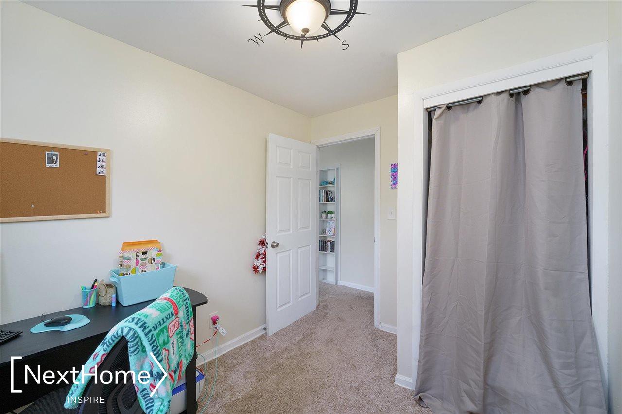3280 Hemphill Road Burton, MI 48529 - Photo 9 of 14