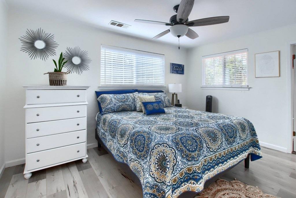 50537 Cedar Valley Drive Oakhurst, CA 93644 - Photo 31 of 59 a bedroom with a bed and window