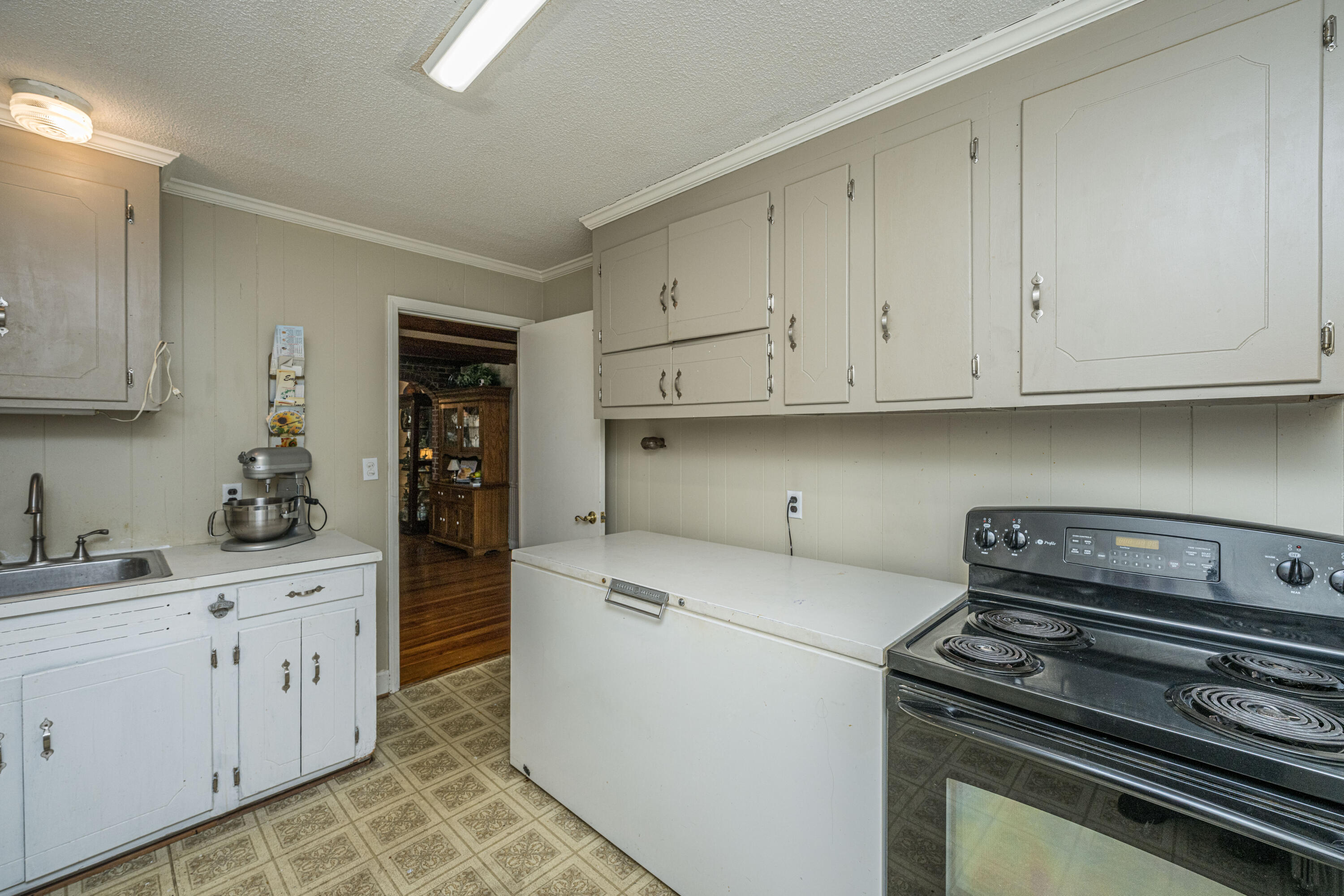 111 County Rd S-18-116 St. George, SC 29477 - Photo 45 of 57 111WeathersSt031