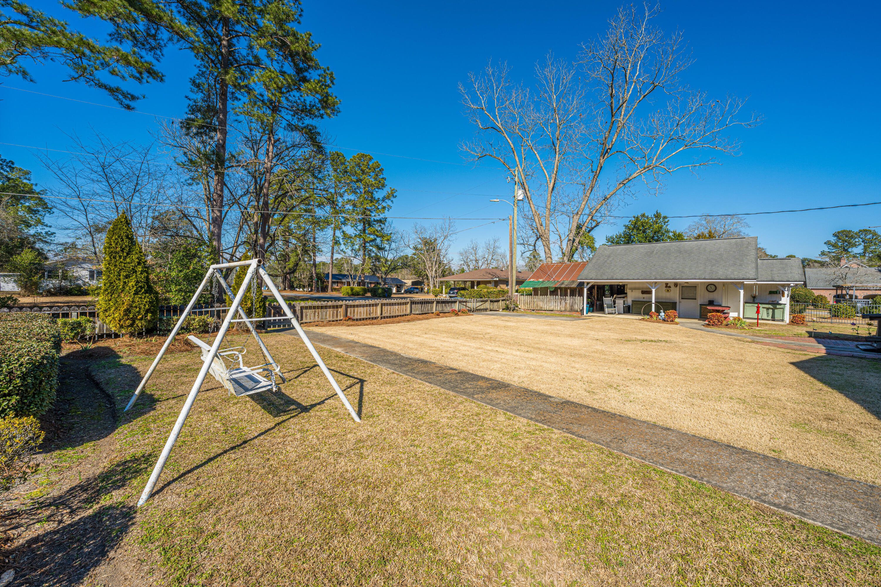 111 County Rd S-18-116 St. George, SC 29477 - Photo 49 of 57 111WeathersSt049