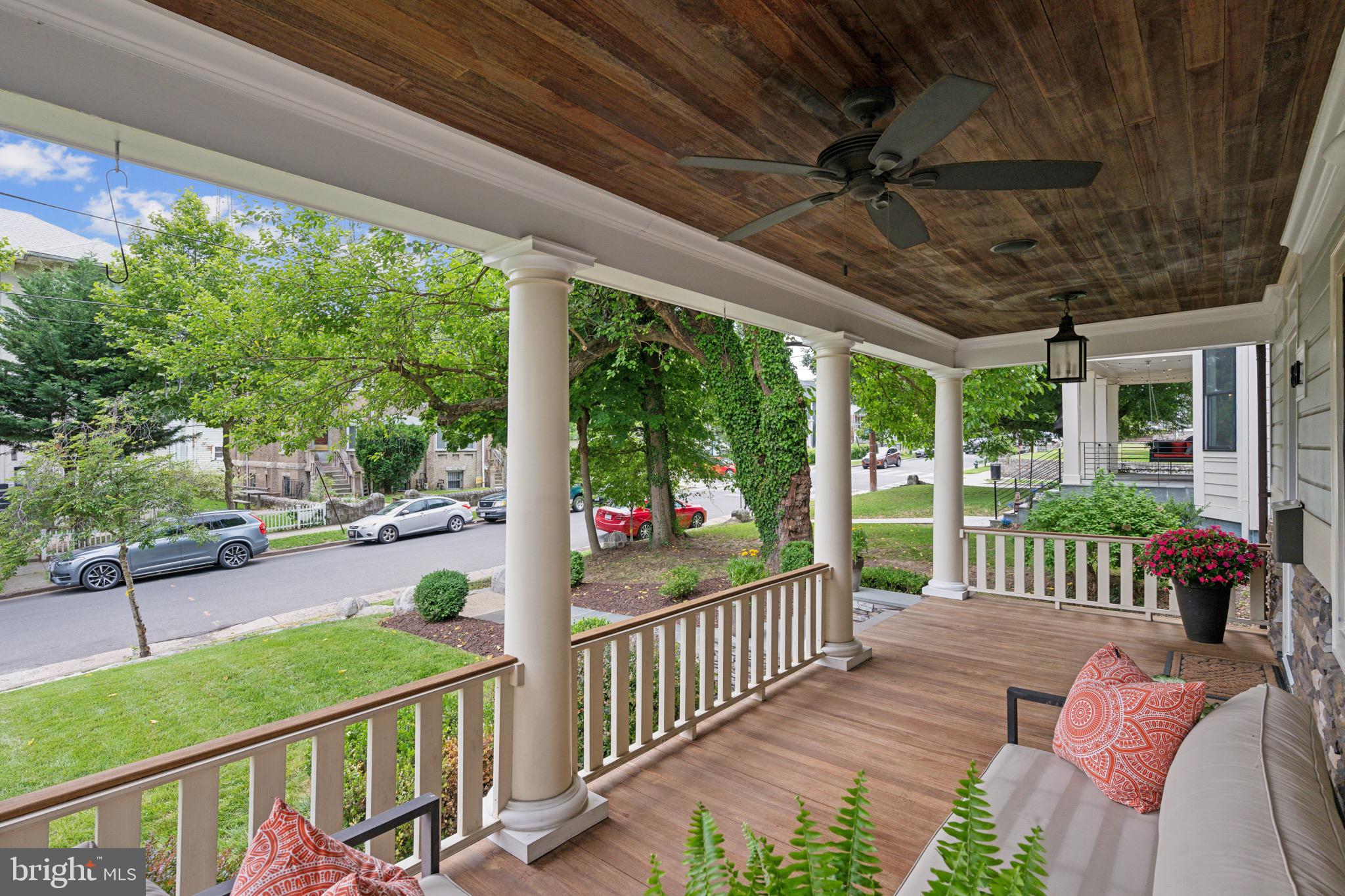 839 Rittenhouse Street Northwest Washington, DC 20011 - Photo 4 of 52