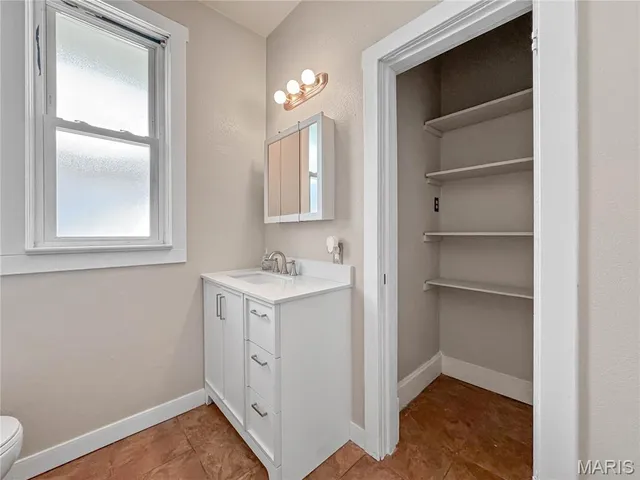 $129,900 | 417 North 5th Street, Belleville, IL 62220