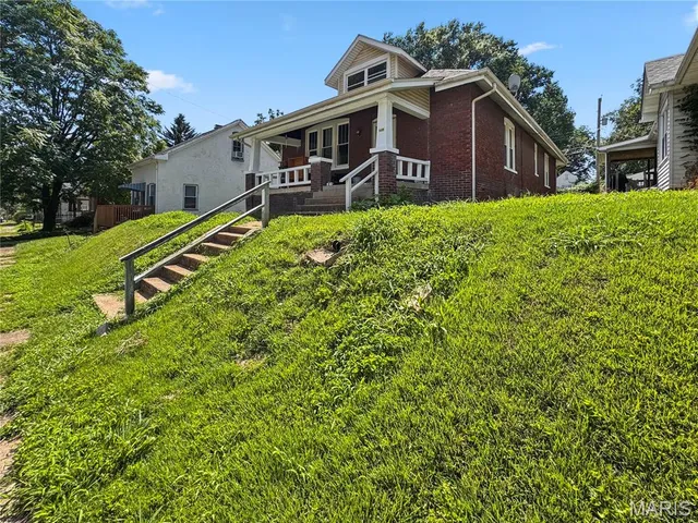 $129,900 | 417 North 5th Street, Belleville, IL 62220