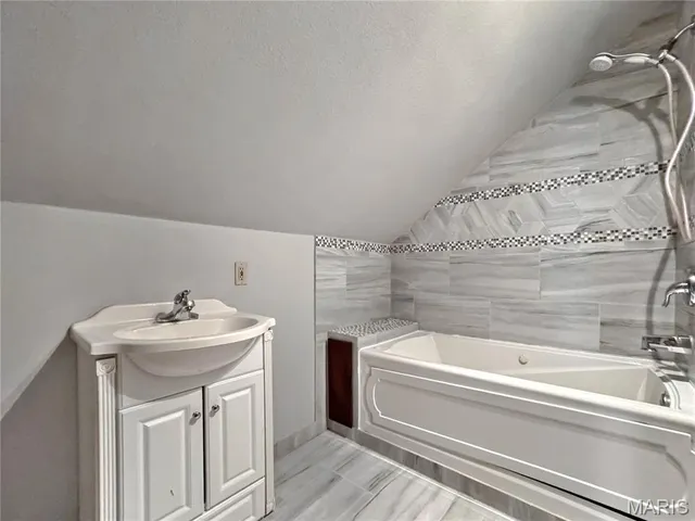 $129,900 | 417 North 5th Street, Belleville, IL 62220