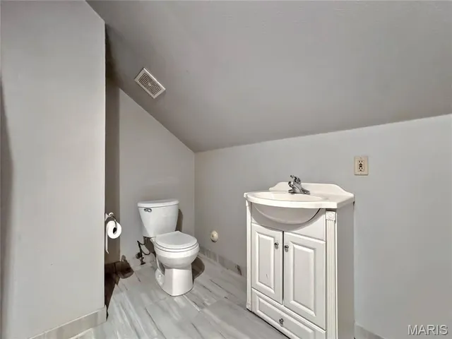 $129,900 | 417 North 5th Street, Belleville, IL 62220