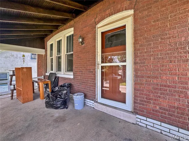 $129,900 | 417 North 5th Street, Belleville, IL 62220