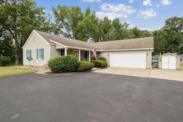 $310,000 | 3423 Niles Road, St. Joseph, MI 49085