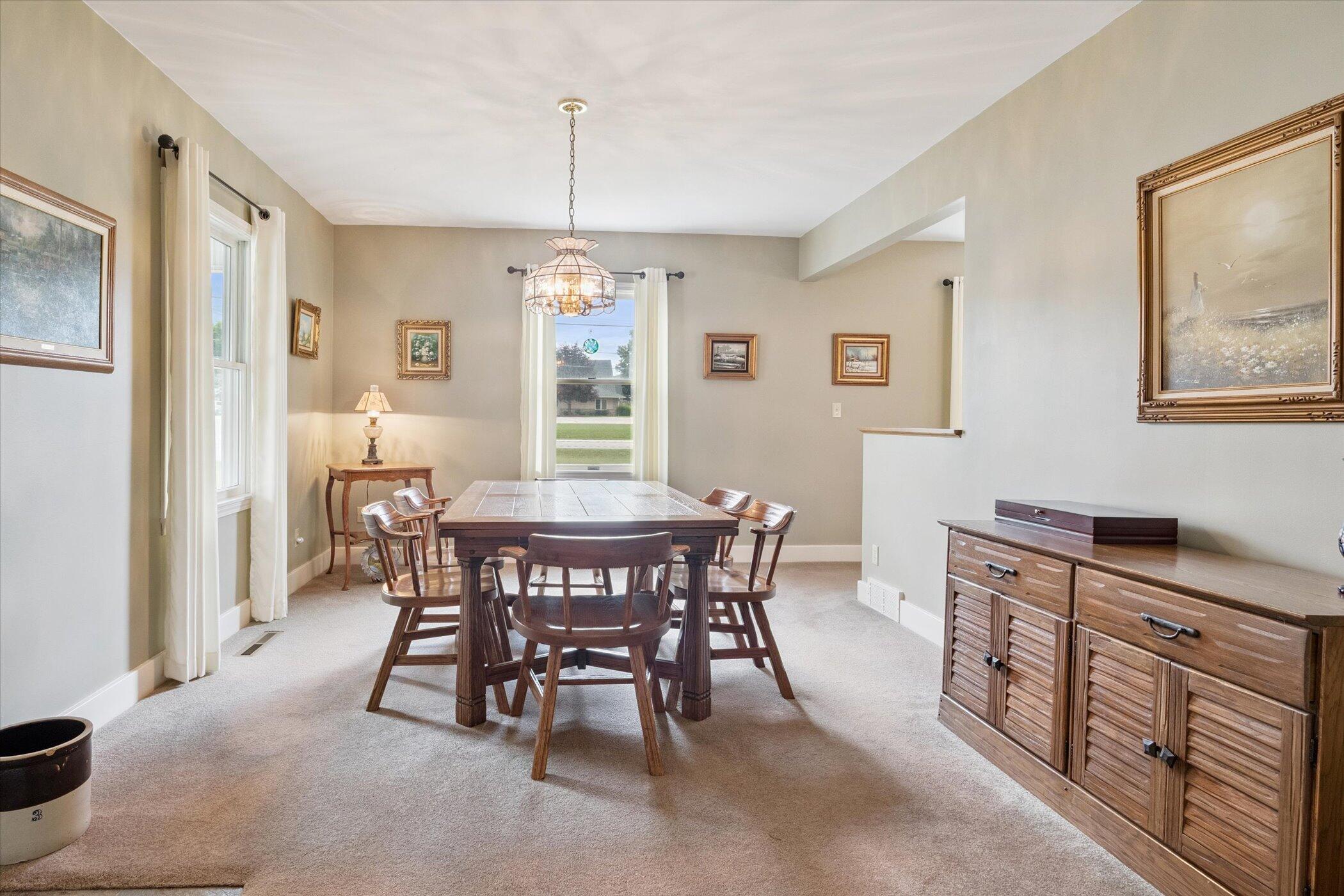 3423 Niles Road St. Joseph, MI 49085 - Photo 14 of 39 Spacious Dining Room