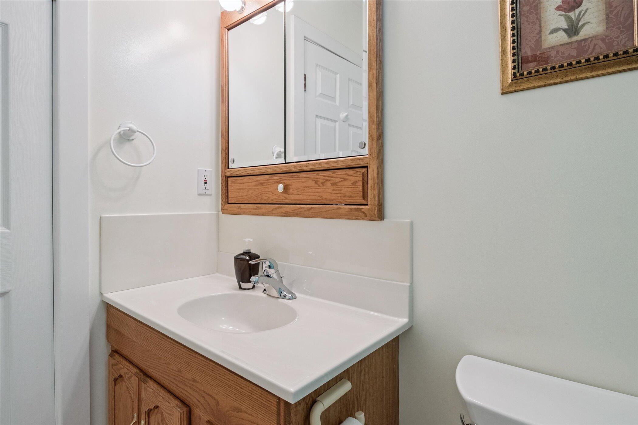 3423 Niles Road St. Joseph, MI 49085 - Photo 22 of 39 Half Bath