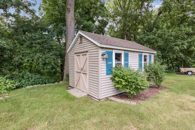 $310,000 | 3423 Niles Road, St. Joseph, MI 49085