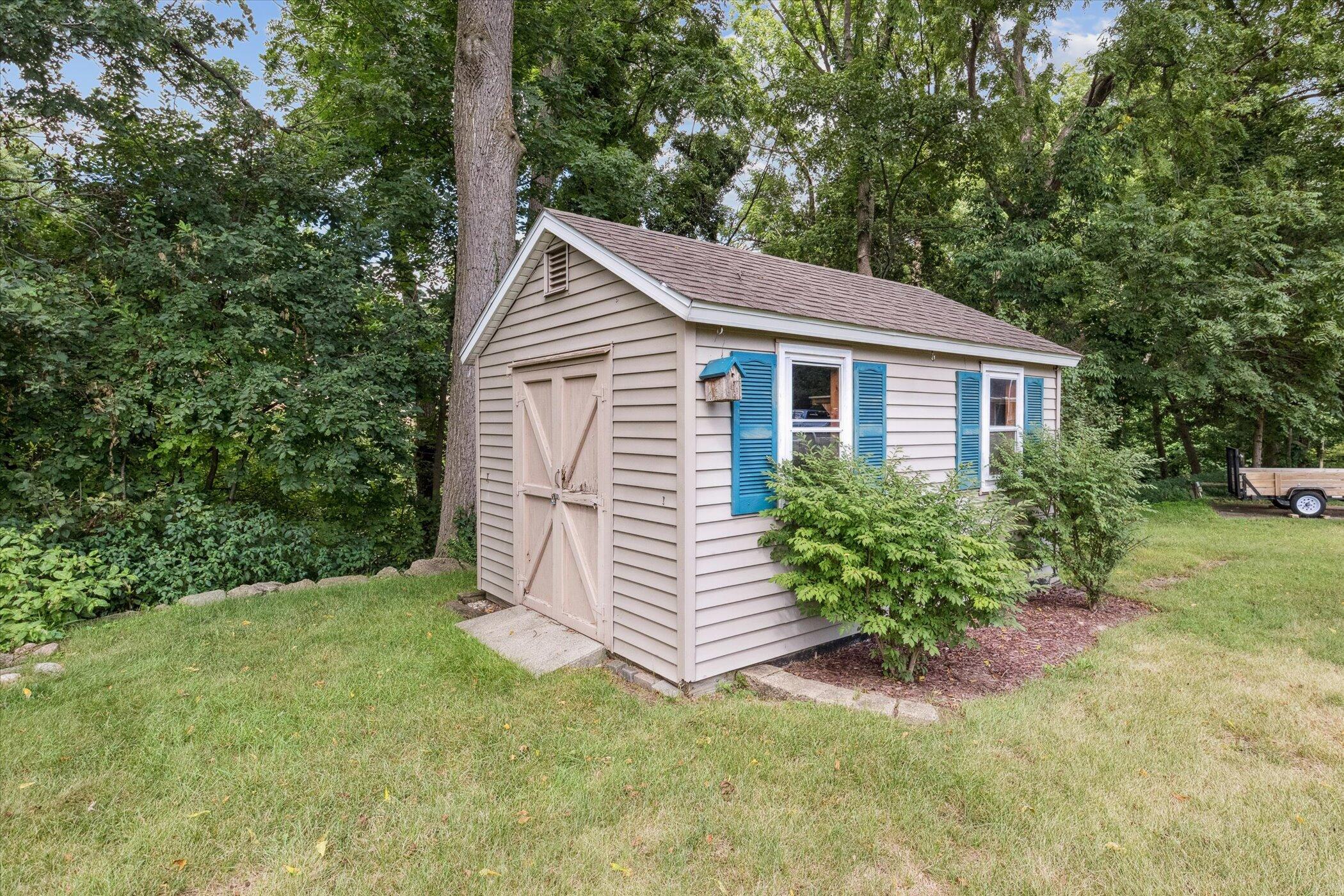 3423 Niles Road St. Joseph, MI 49085 - Photo 36 of 39 Nice Size Shed