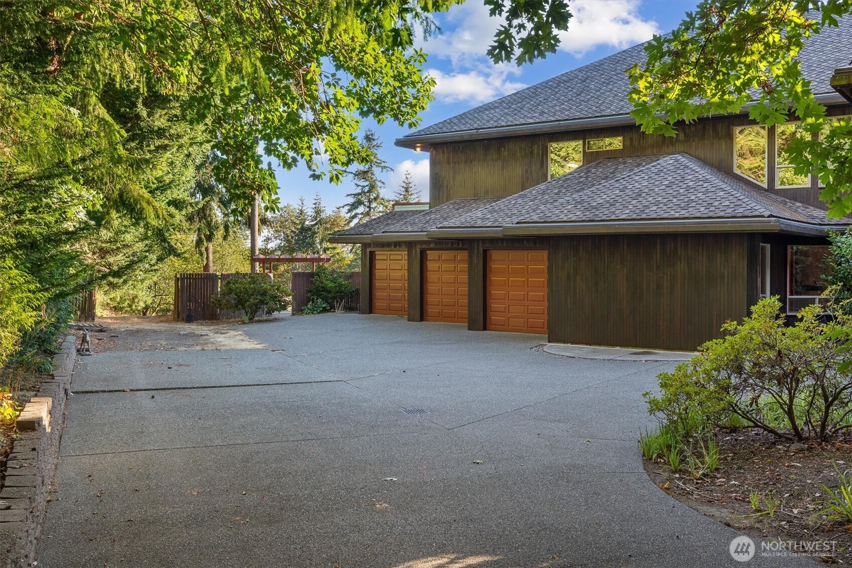 14405 Southwest Pohl Road Vashon, WA 98070 - Photo 36 of 40 Gallery Image 36