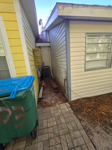 $185,000 | 51-1 East Pine Street, Carrabelle, FL 32322