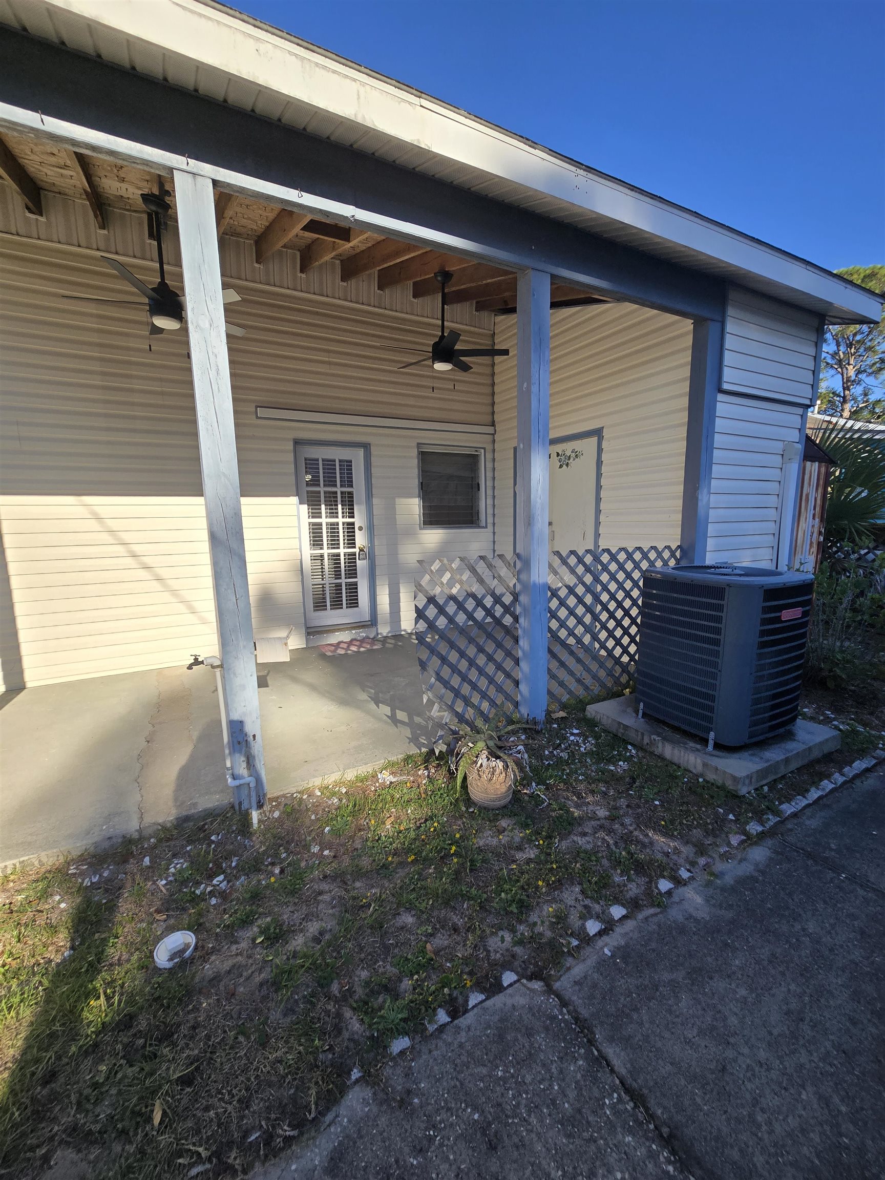 51-1 East Pine Street Carrabelle, FL 32322 - Photo 11 of 68