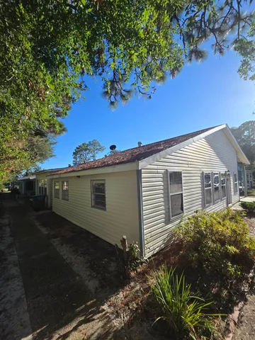 $185,000 | 51-1 East Pine Street, Carrabelle, FL 32322