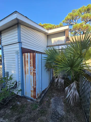 $185,000 | 51-1 East Pine Street, Carrabelle, FL 32322