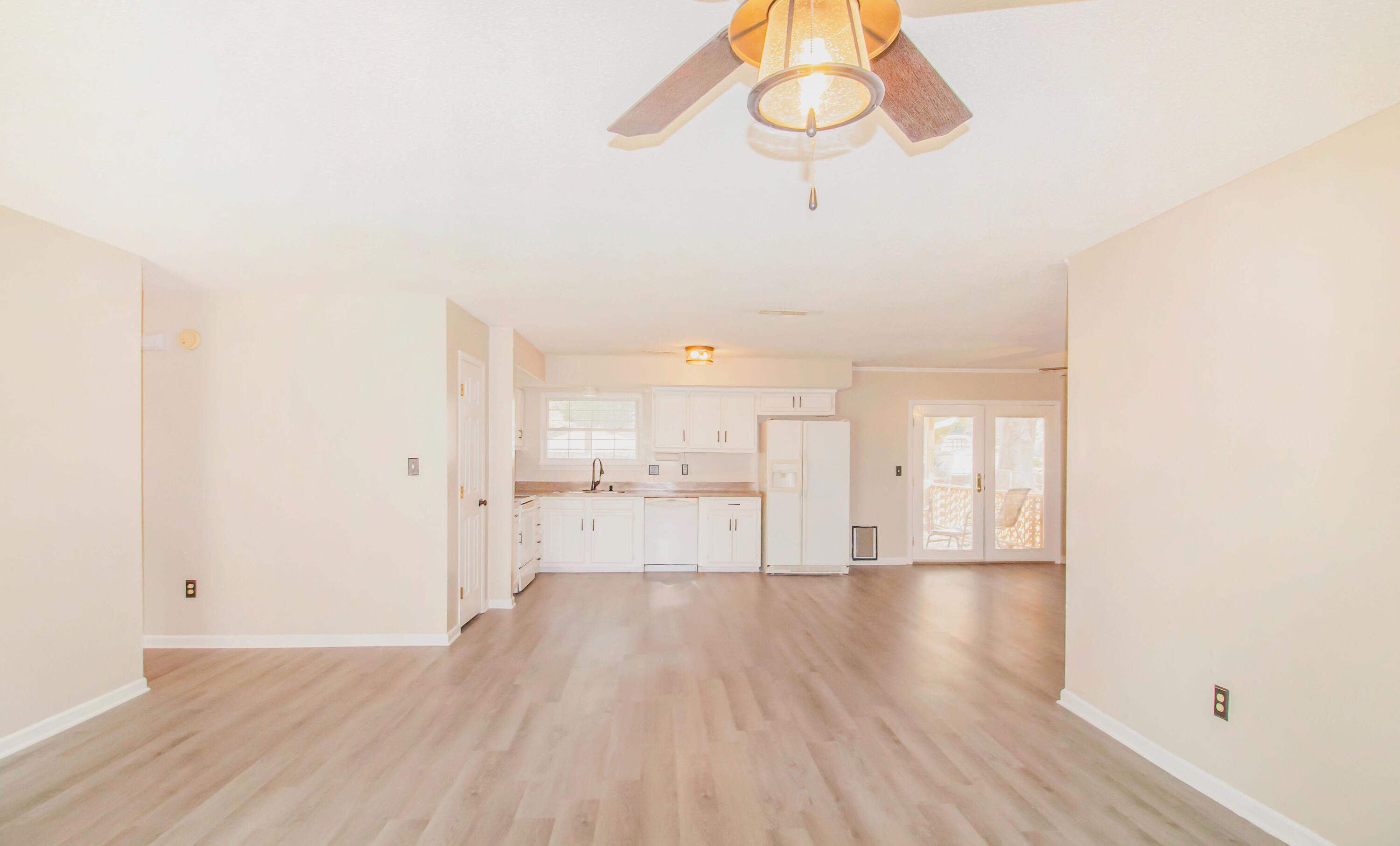 118 State Rd S-8-923 Moncks Corner, SC 29461 - Photo 2 of 18 IMG_1861-2