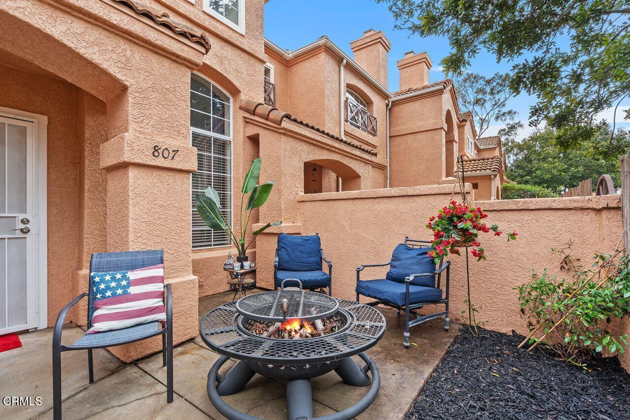 807 Kingfisher Way Oxnard, CA 93030 - Photo 21 of 45 a backyard of a house with outdoor seating